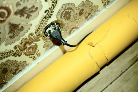 Wallpaper (Special Features) – 6