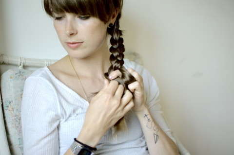 How To Braid Hair (Extended Version) – 33