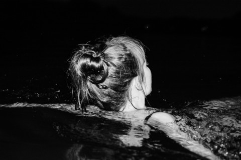 Schwarz zu Blau – 12