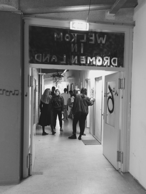 Nicht Einsteigen – 10